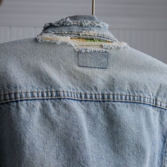 Thrashed 80s Levi's Denim Trucker Jacket - Picture 6 of 8